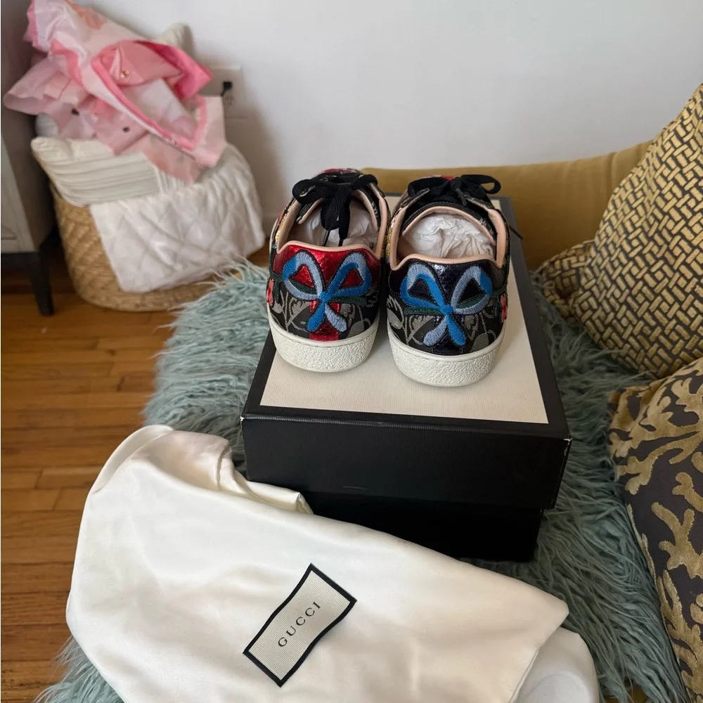 Gucci Black and White Shoe Box - Picture 5 of 6